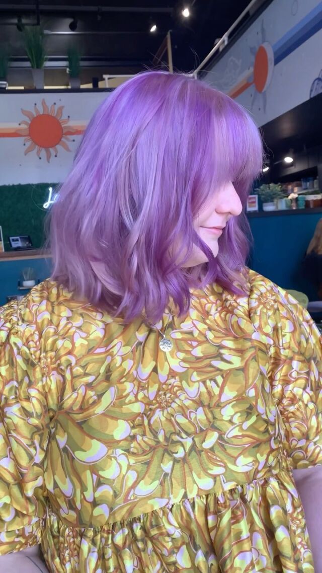 Today’s obsession? This gemstone color. 💜 

Send us a message to book your free consultation today. 💫

✨
✨
✨
✨
✨
✨
✨
✨
✨
✨

#LoxSalon
#iHeartLox
#LoveDowntownKnox
#Reels
#IGReels
#Explore
#ForYou
#ReelSteady
#ReelsInstagram
#VividHair
#PulpRiot
#pulpriotisthepaint